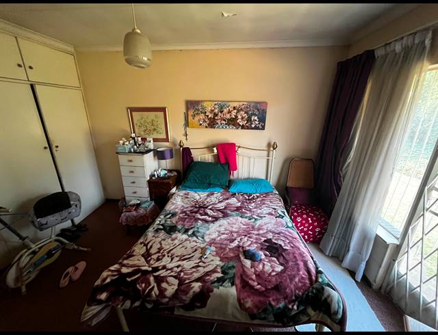 3 BEDROOM HOUSE FOR SALE IN DERSLEY